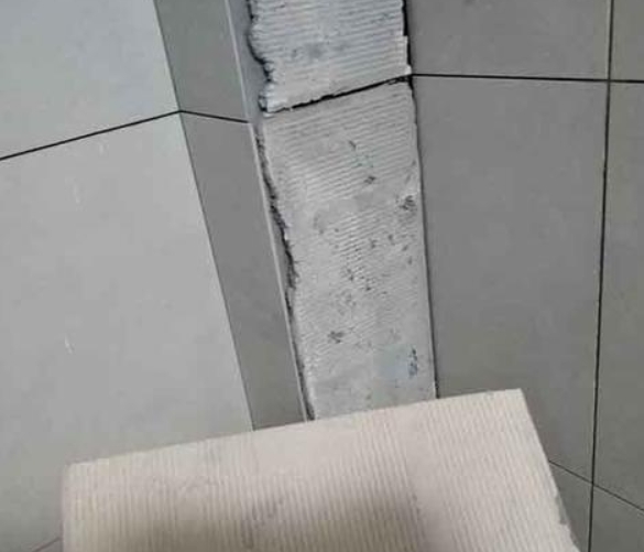 肃北瓷砖空鼓维修公司分享下厨房瓷砖脱落的补救措施。